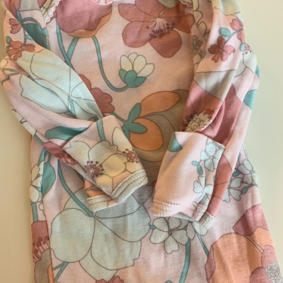 NWOT! 2 Pack Carter's Preemie Sleep Gowns - Picture 3 of 8